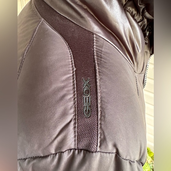 Geox Down Winter Coat with outerwear patented breathing system - Picture 8 of 9